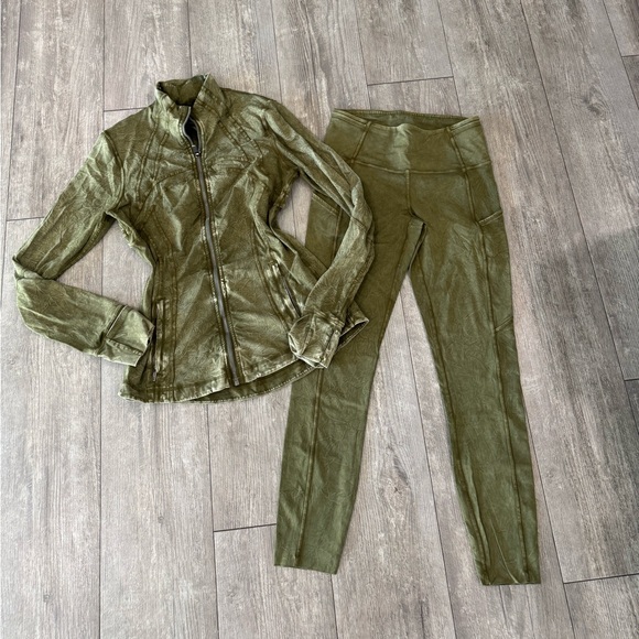 lululemon athletica Khaki Utility Jacket and leggings ✨ - Picture 6 of 13